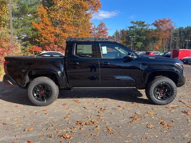 2025 Toyota Tacoma TRD Pro Double Cab photo 4
