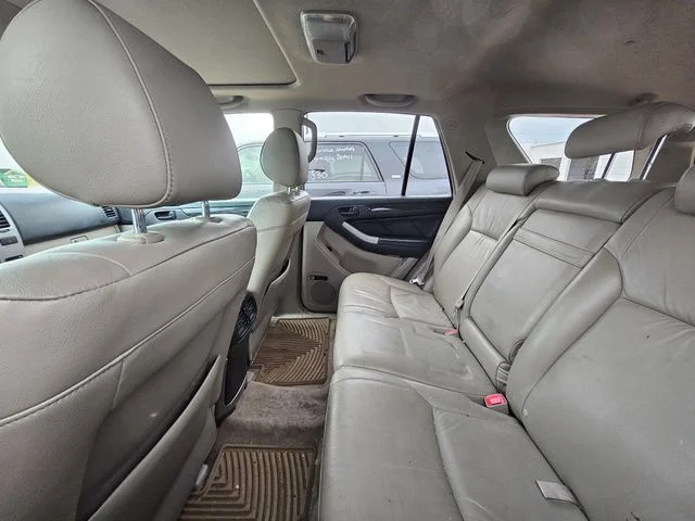 Used 2005 Dorado Gold Pearl Toyota Limited image 15
