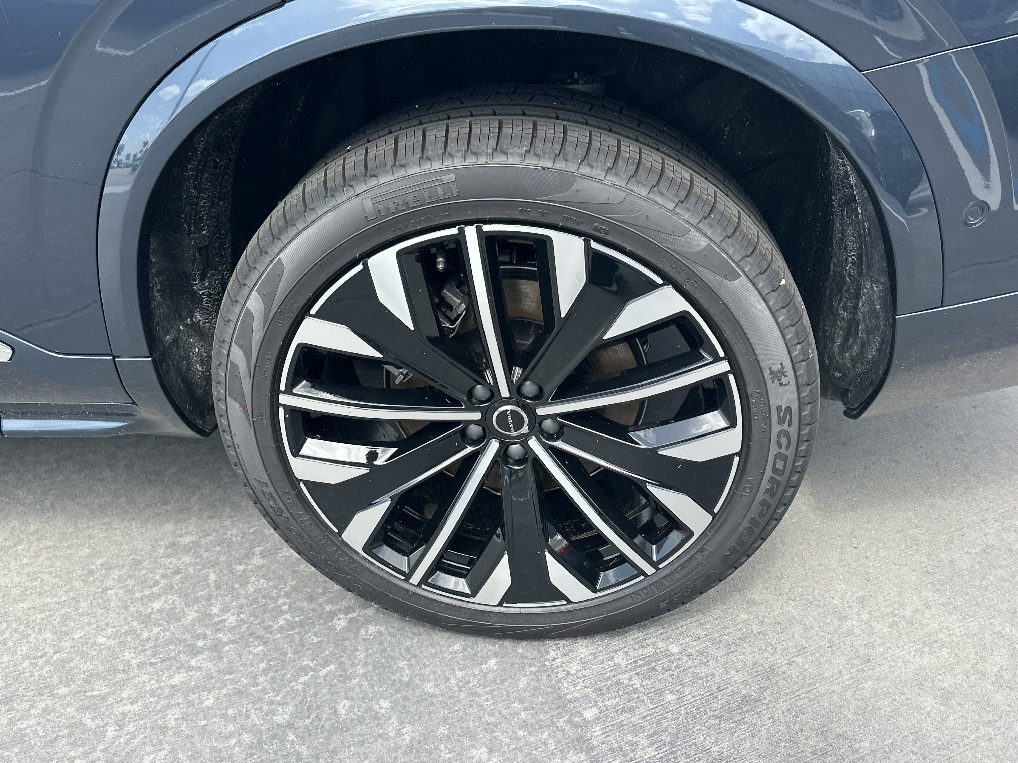 New 2026  Volvo Ultra image 10