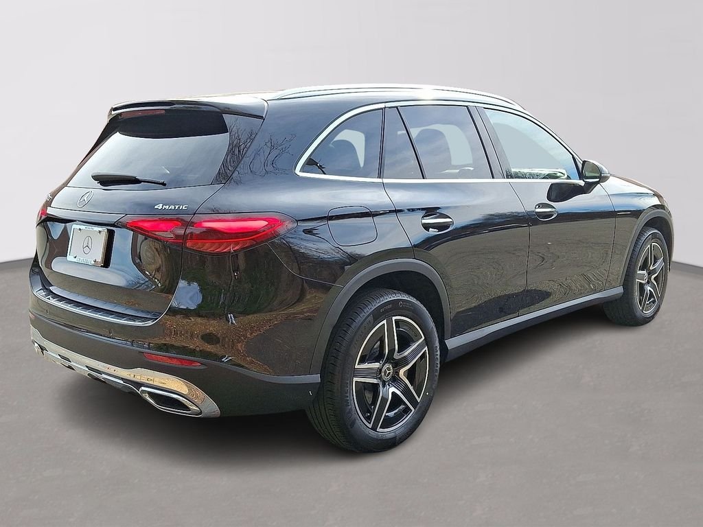 New 2026 Black Mercedes-Benz GLC 300 image 3