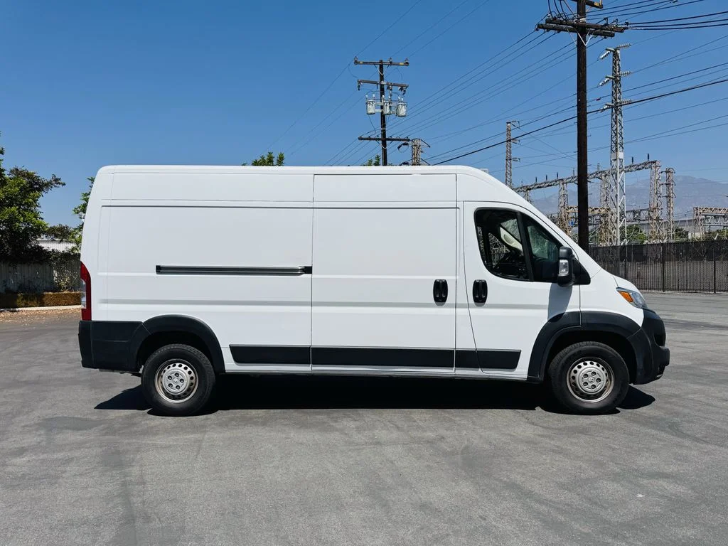Used 2025 White Ram High Roof image 2