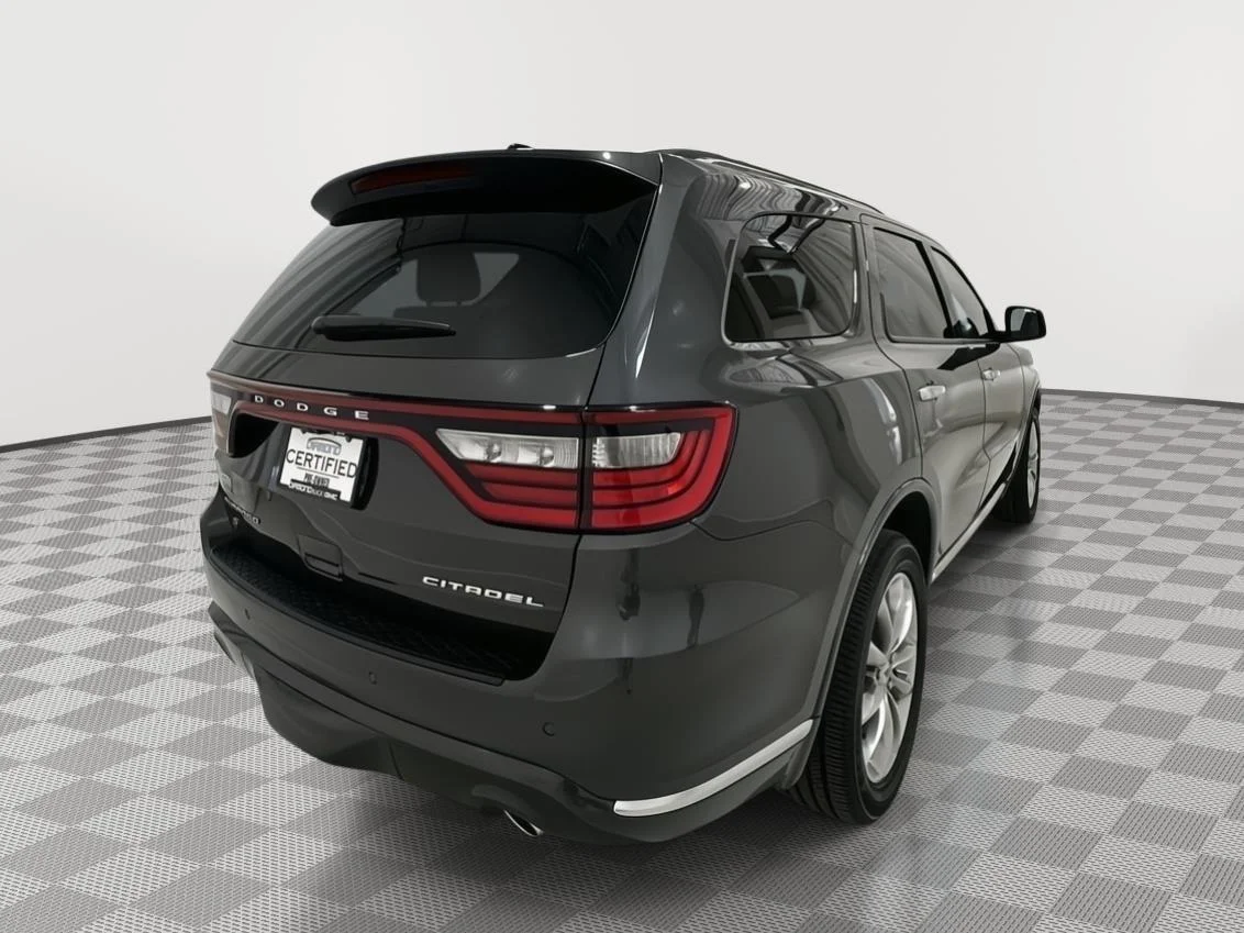 Used 2024 Vapour Grey Dodge Citadel image 4