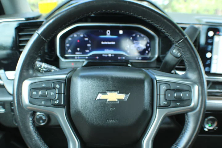 Used 2022 Black Chevrolet LT (2FL) image 9