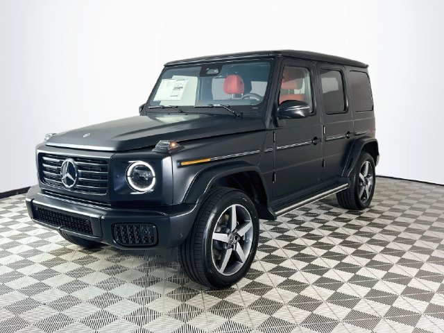 New 2027 MANUFAKTUR Night Black Magno Mercedes-Benz G 580 image 3
