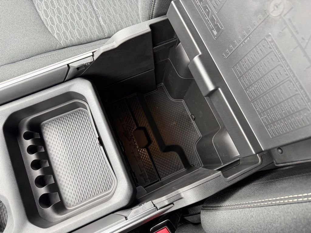2026 RAM 3500 Big Horn - Photo 27