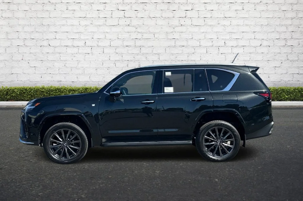 New 2026 Caviar Lexus LX 700h F SPORT HANDLING image 7