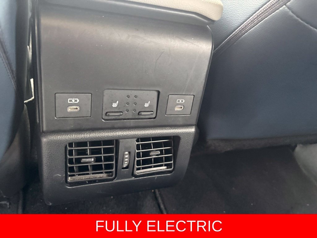 Used 2023 Cosmic White Subaru Limited image 19