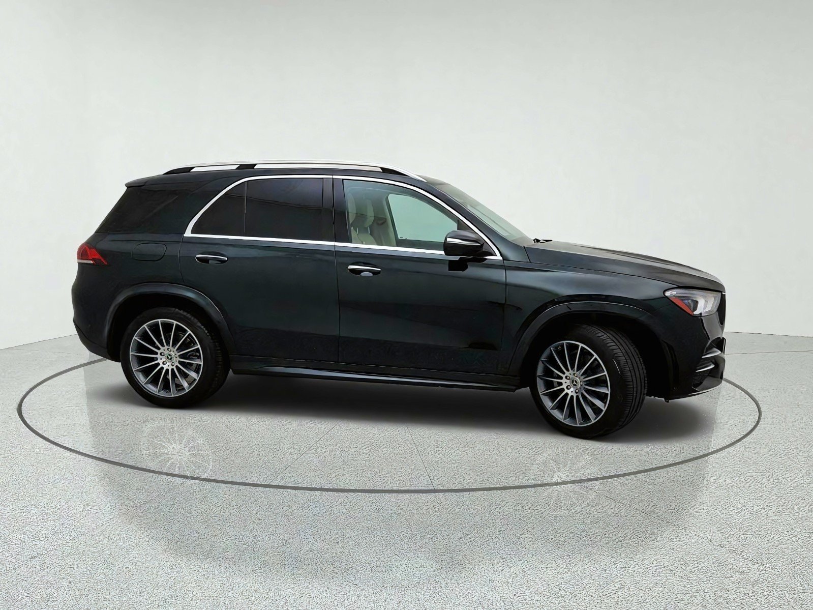 Certified Used 2023 Emerald Green Metallic Mercedes-Benz GLE 450 image 6