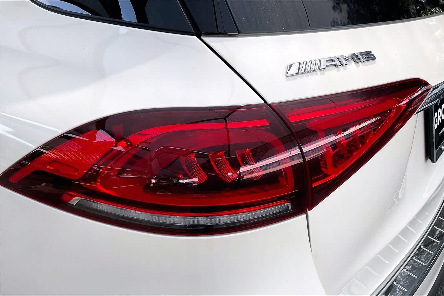 Used 2023 MANUFAKTUR Diamond White Metallic Mercedes-Benz AMG® GLE 53 image 28