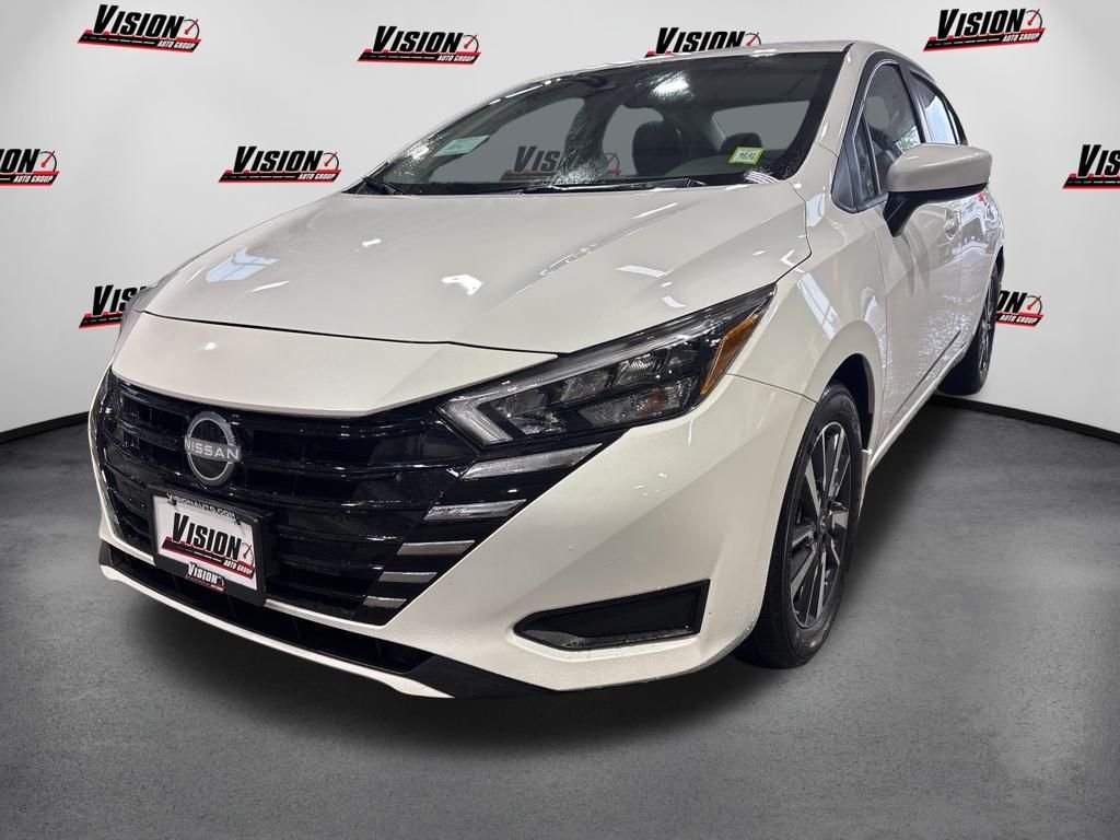 2025 Nissan Versa 1.6 SV CVT's photo