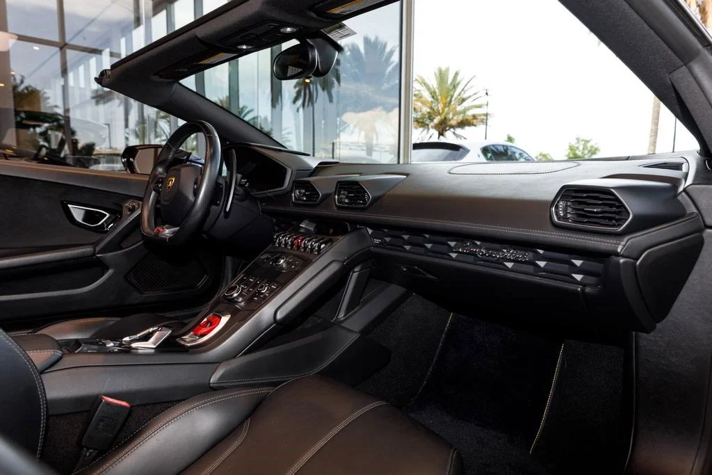 Used 2016 Black Lamborghini LP610-4S image 15