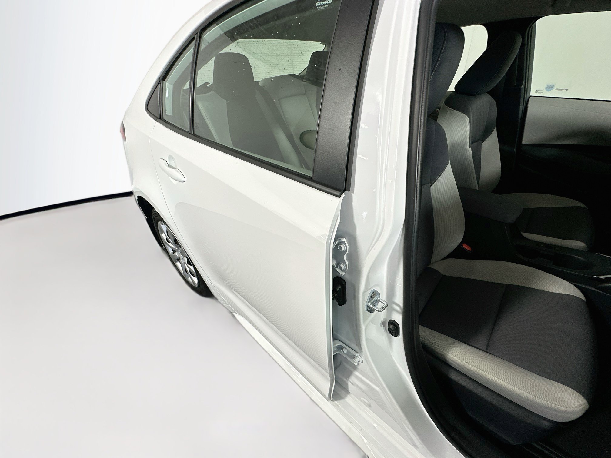 Certified Used 2025 Ice Toyota LE image 27