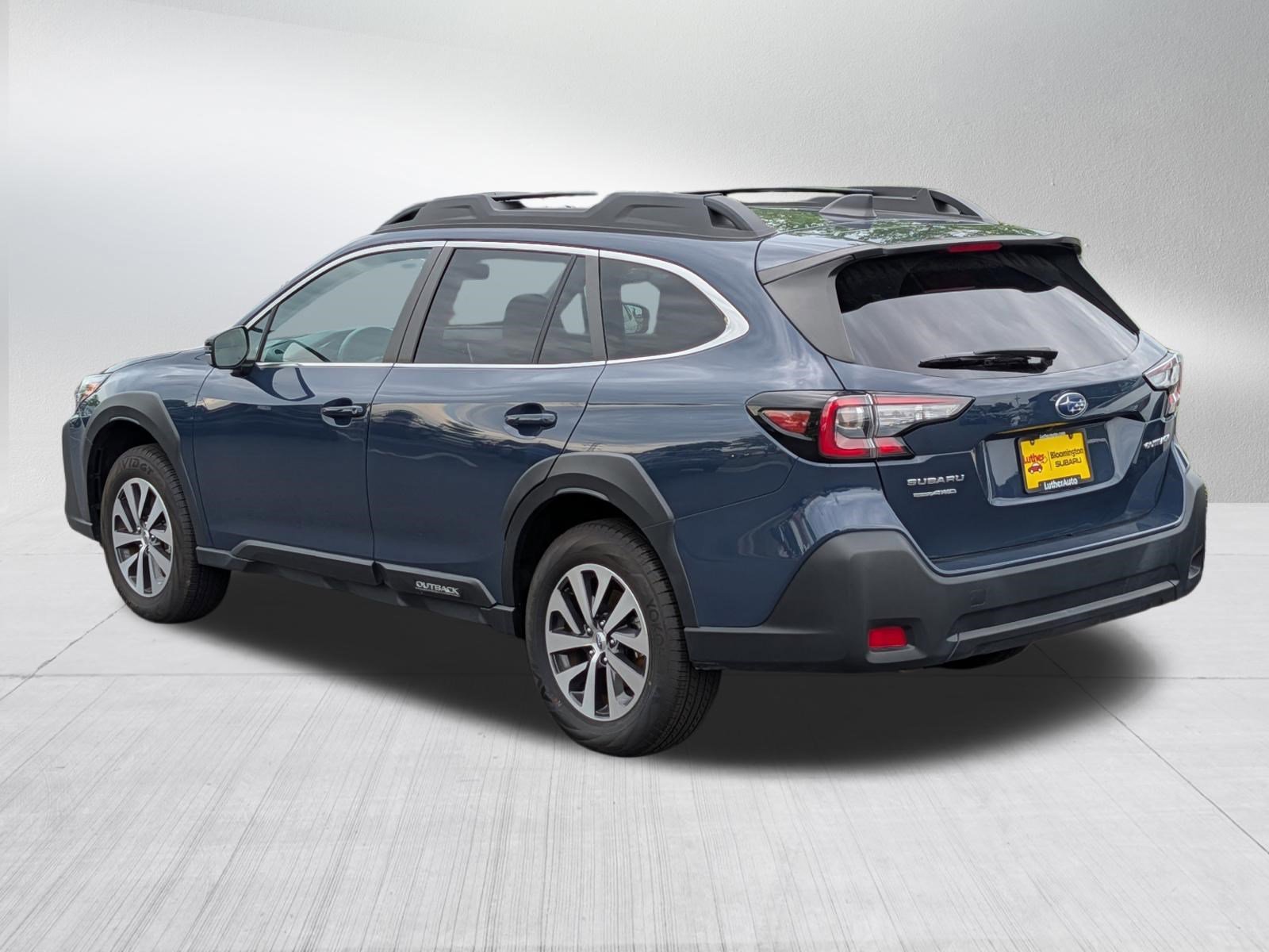 Used 2025 Cosmic Blue Pearl Subaru Premium image 5