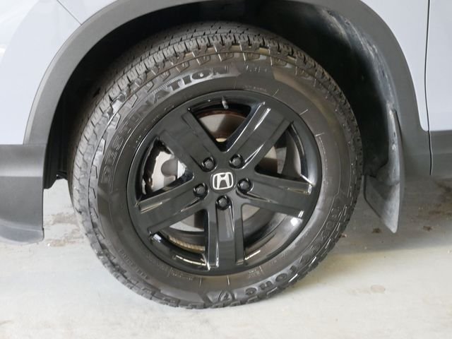 Used 2022 Gray Honda Black Edition image 4