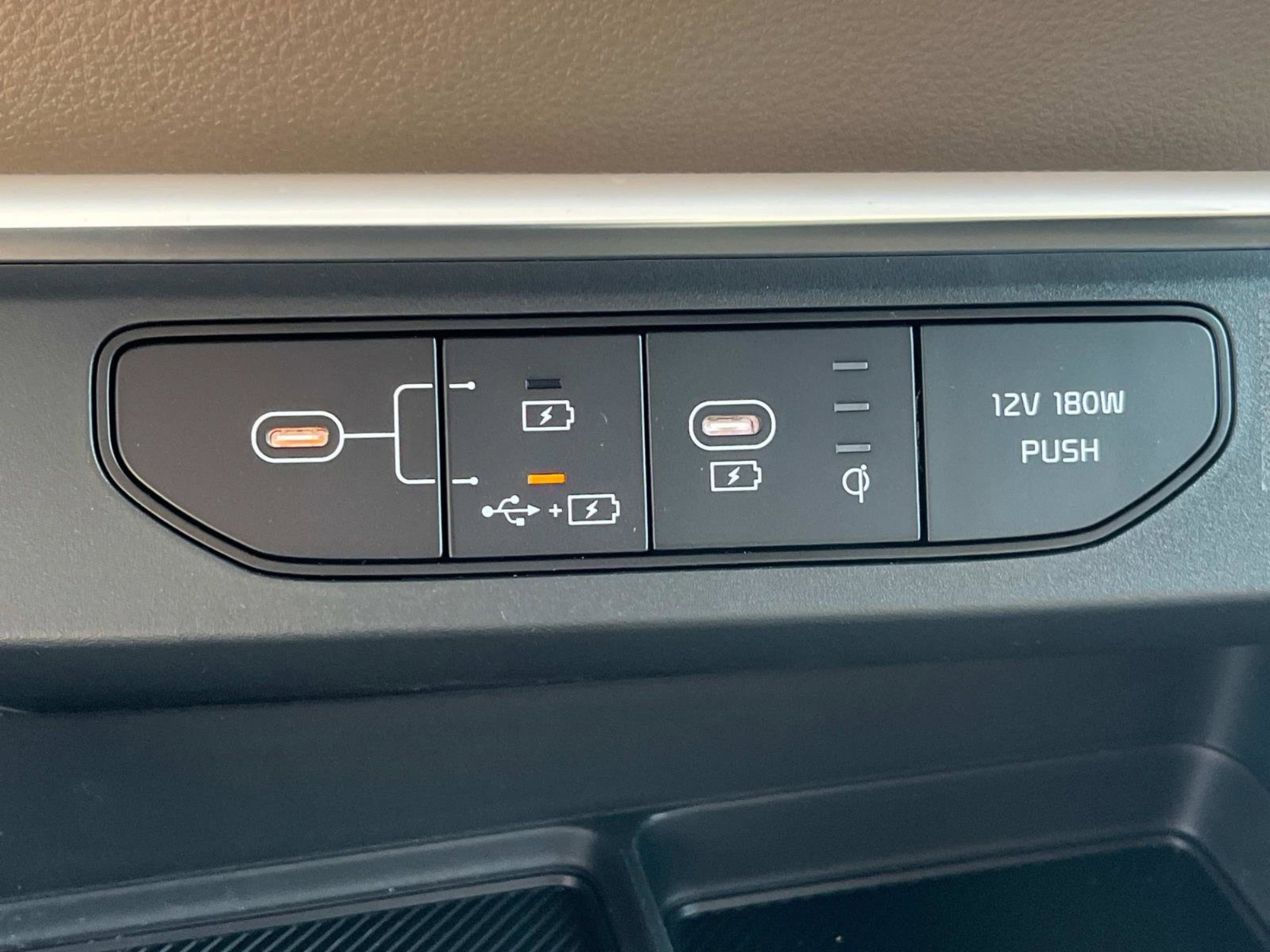 2026 Kia Carnival EX - Photo 30