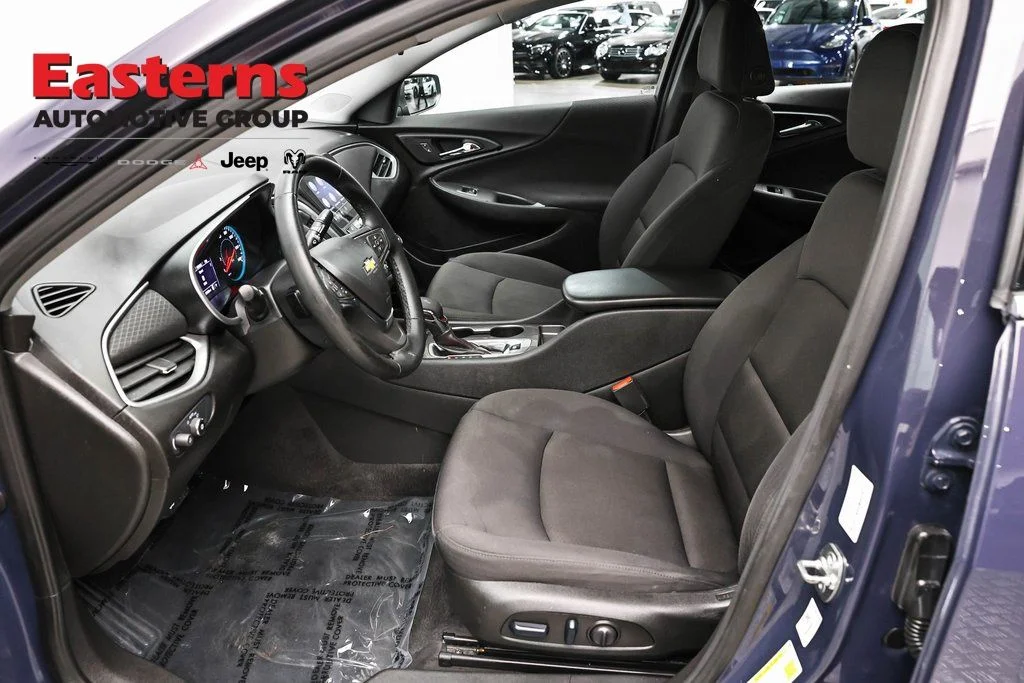 Used 2025 Black Chevrolet RS image 13