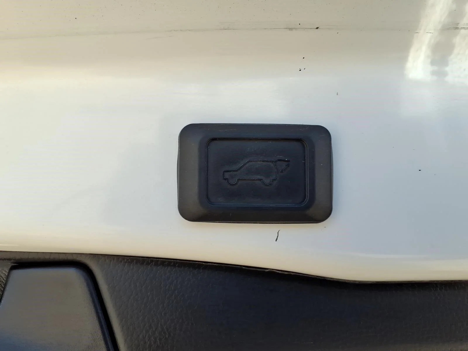Used 2023 Wind Chill Pearl Toyota Limited image 10