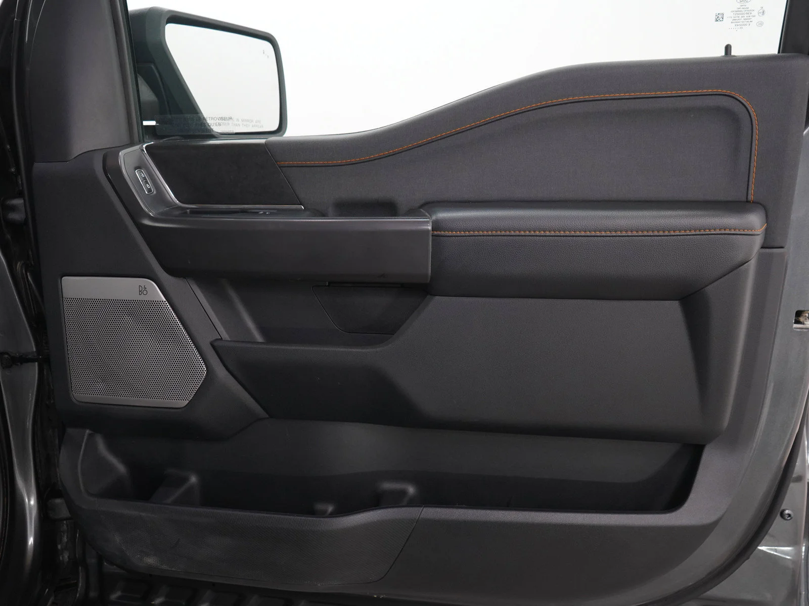 Used 2025 Carbonized Gray Metallic Ford Tremor image 12