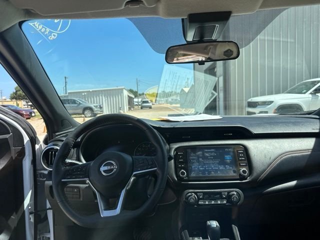 Used 2023 White Nissan SR image 27