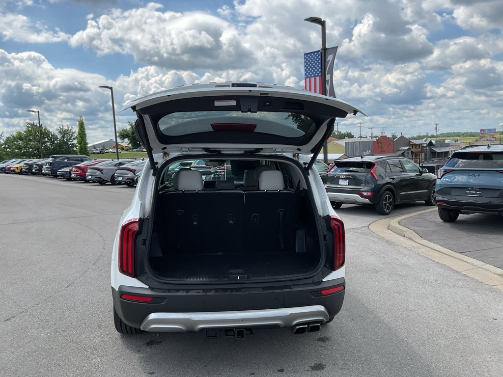Used 2020 Snow White Pearl Kia EX image 15