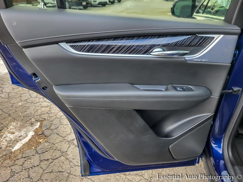 2025 CADILLAC XT6 - Image 17