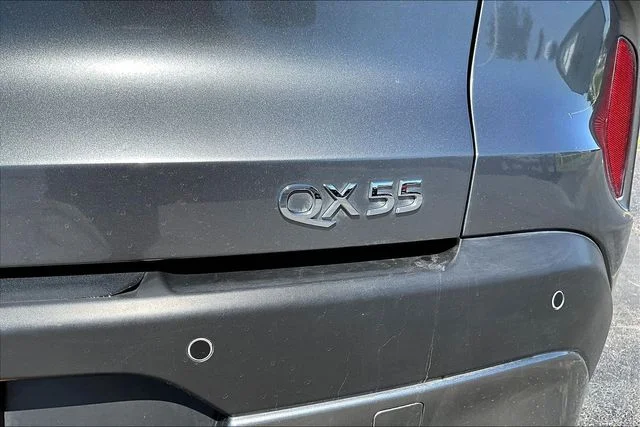 Used 2023 Gray INFINITI LUXE image 24