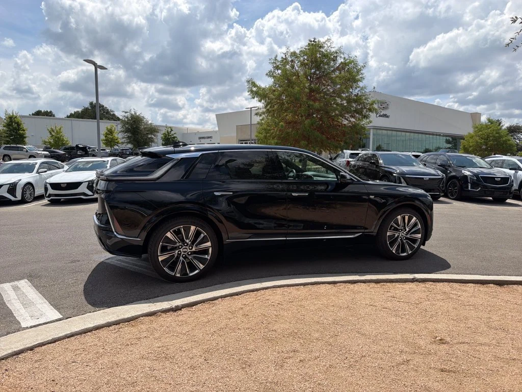 New 2027 Stellar Black Metallic Cadillac Signature Luxury image 10