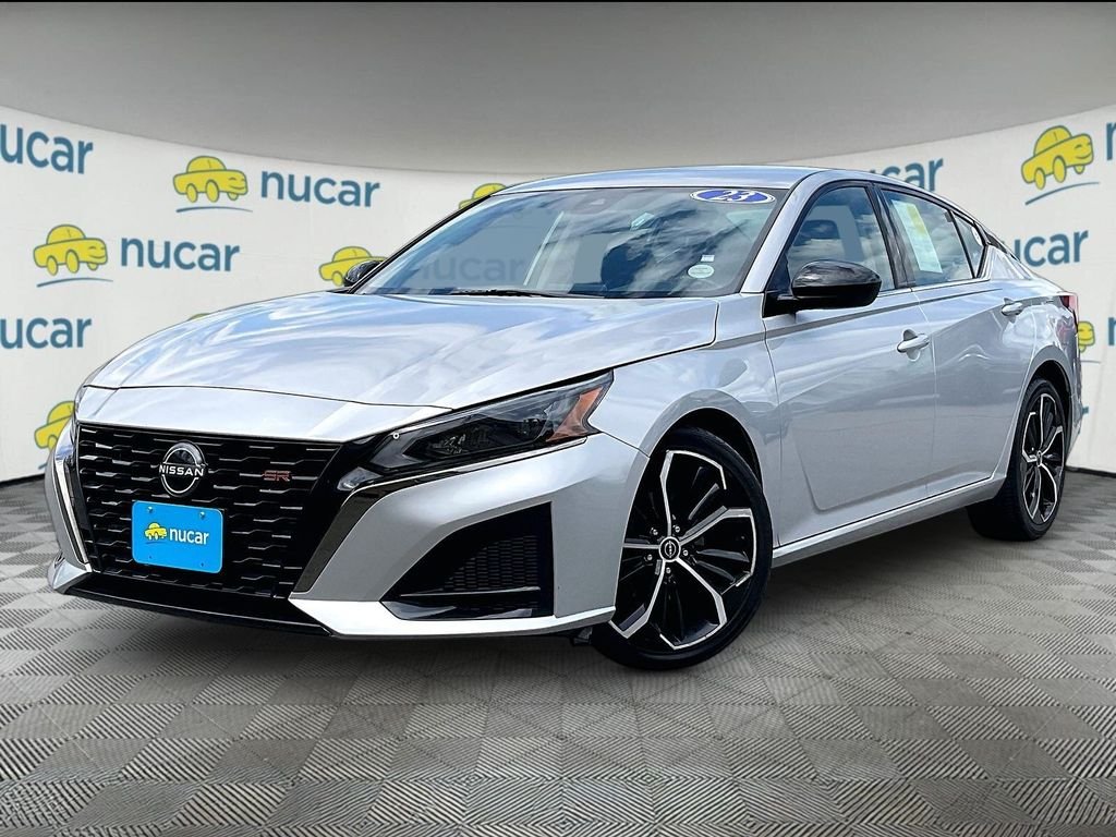 Certified Used 2023 Silver Nissan 2.5 SR image 3