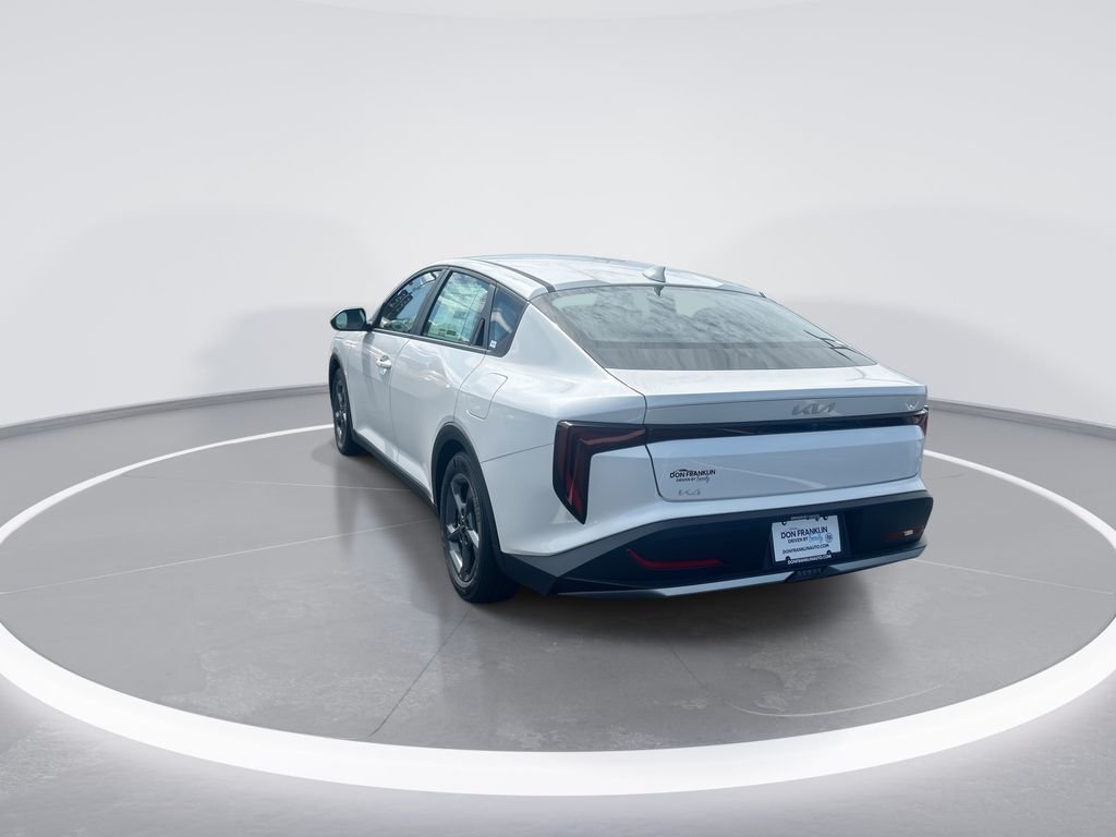 Used 2026 White Kia LXS image 6