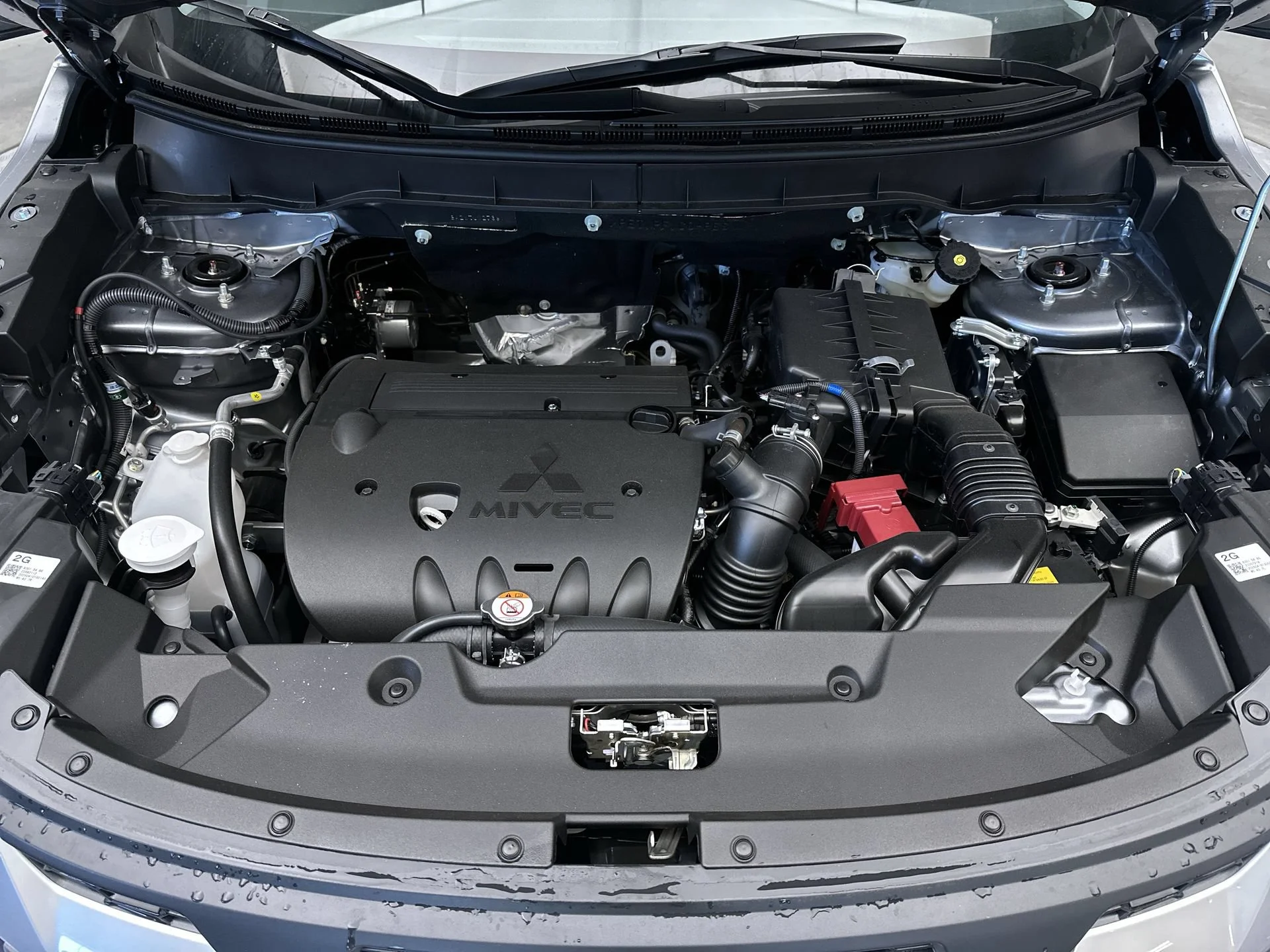 New 2026 Mercury Gray Metallic Mitsubishi ES image 26