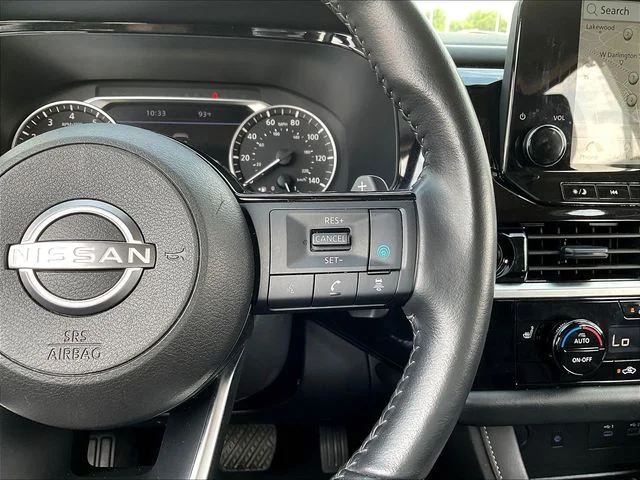 Used 2025 Silver Nissan SL image 14