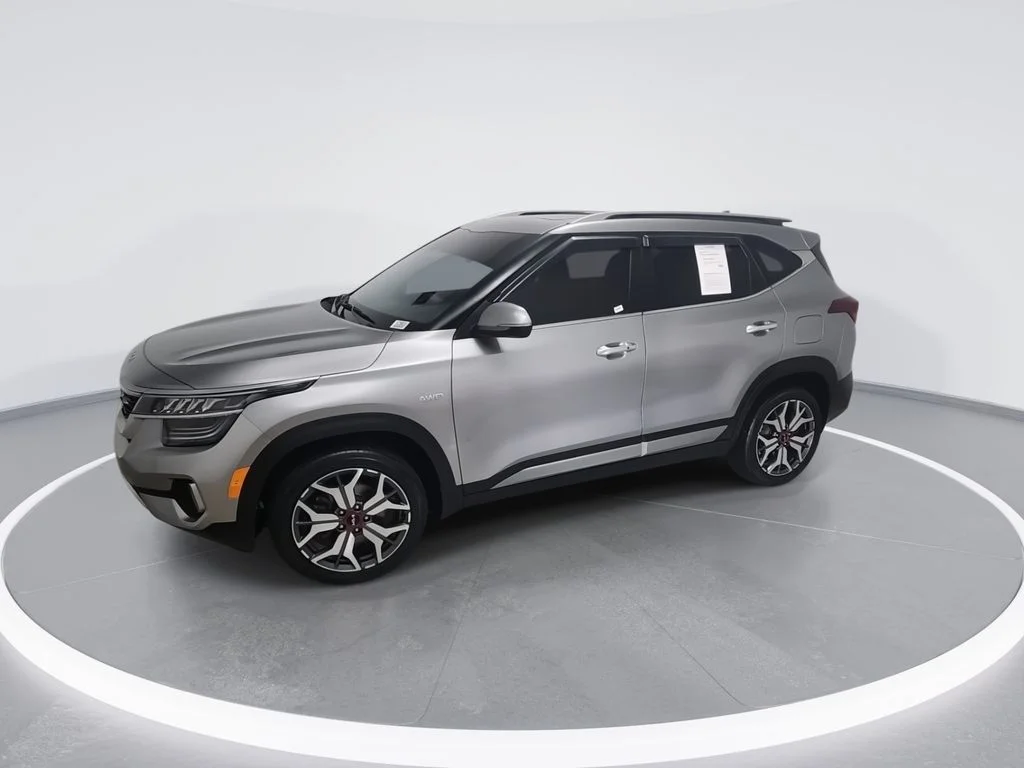 Used 2022 Gray Kia SX image 7