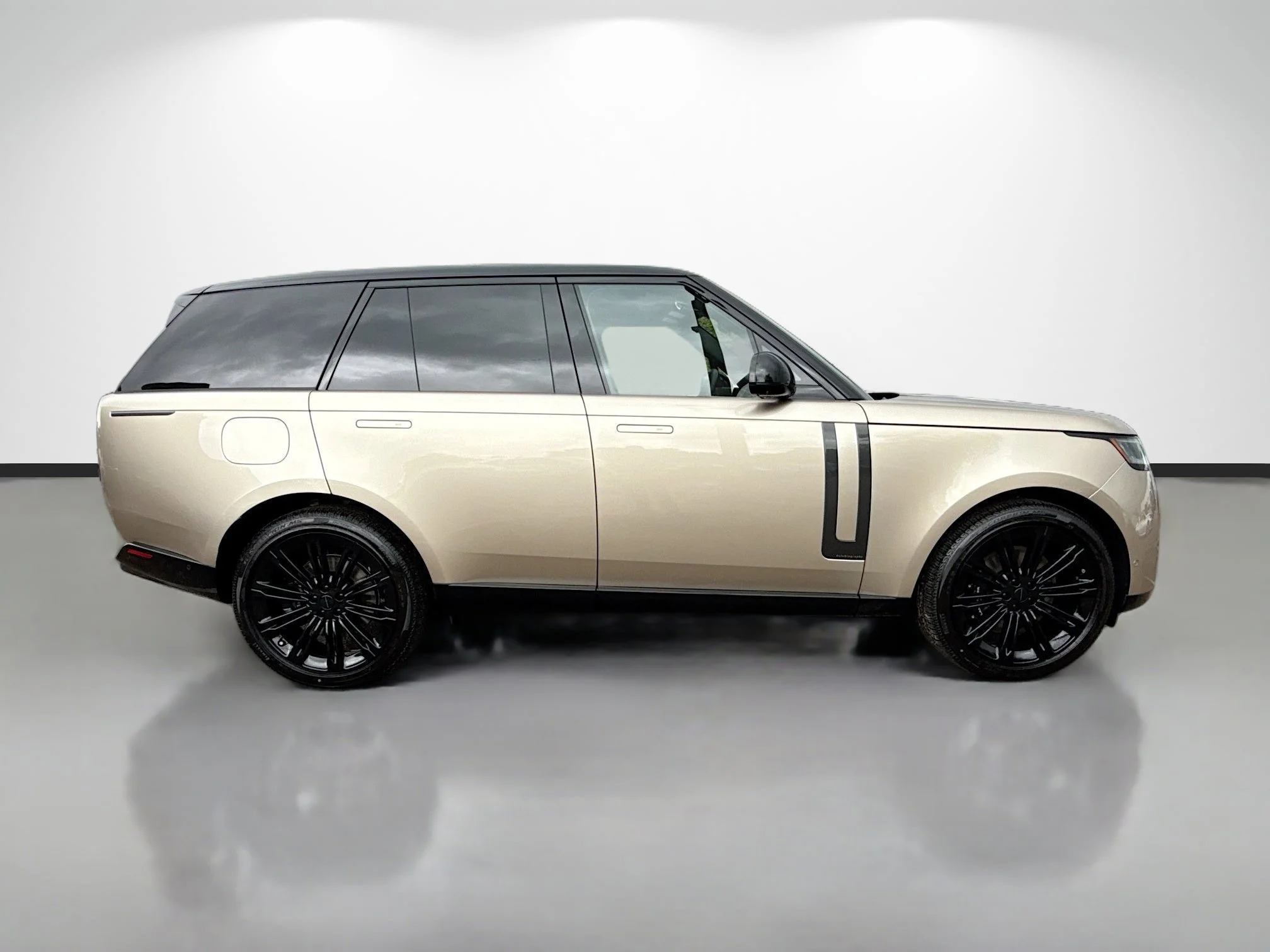 New 2026 Sunset Gold SV Bespoke Ultra Metallic Gloss Land Rover Autobiography image 6