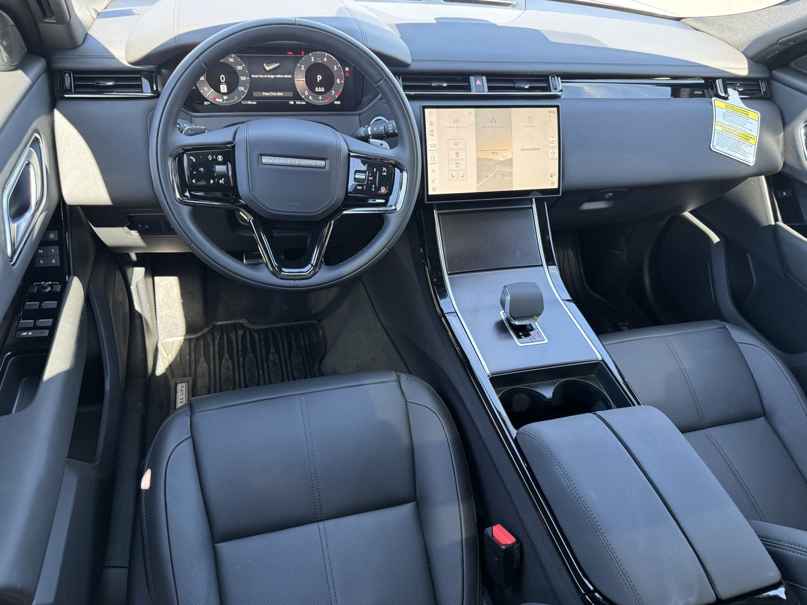 New 2026 Ostuni Pearl White Land Rover Dynamic SE image 13