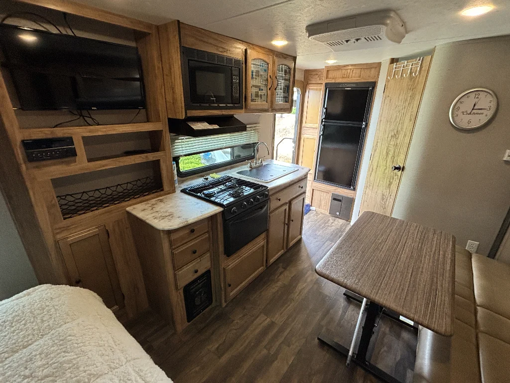 Used 2018 WHITE FOREST RIVER M-192-RBS image 17