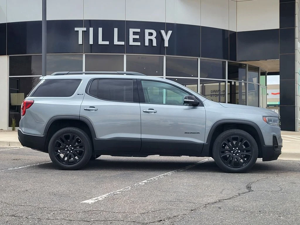 2023 GMC Acadia SLT FWD's photo