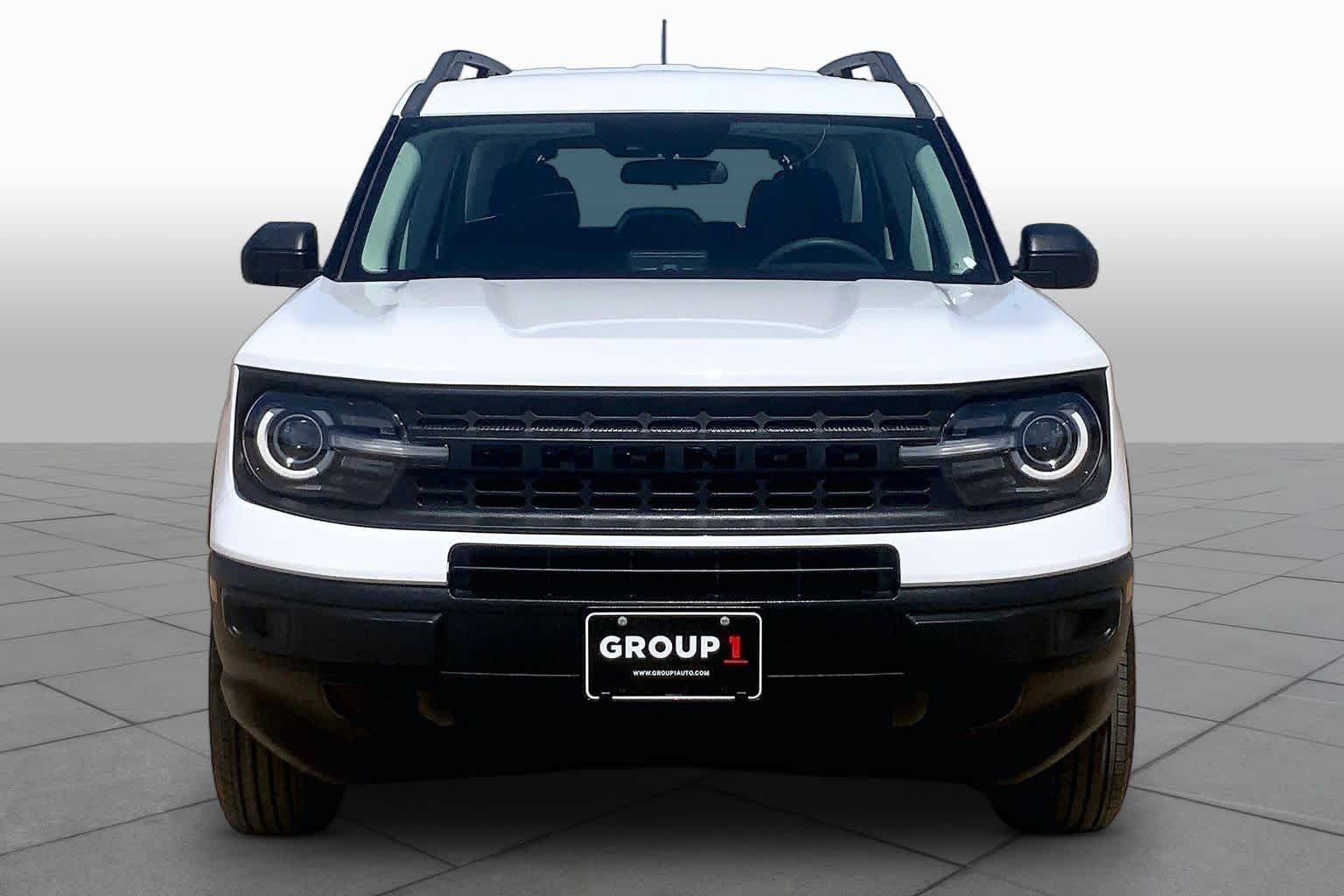 Used 2022 Oxford White Ford Base image 4