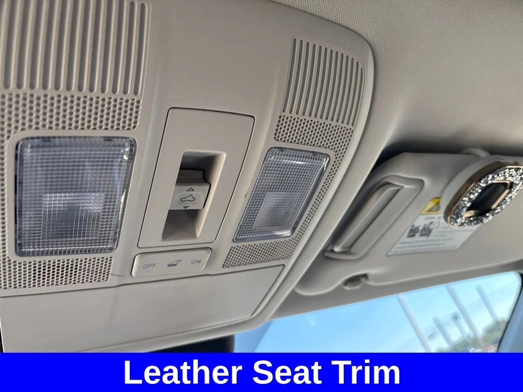 Used 2021 White Mazda Touring image 23