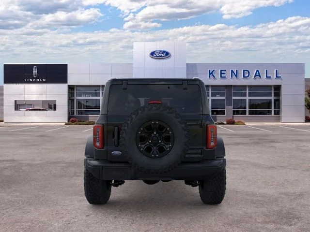 New 2026 Shadow Black Ford Badlands image 5