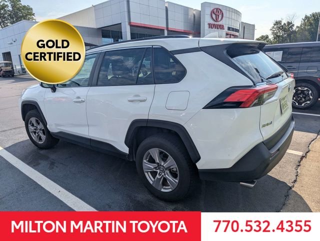 Used 2024 White Toyota XLE image 4