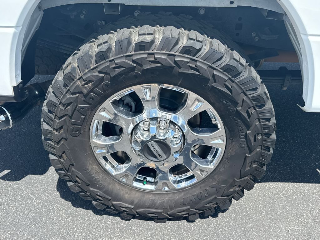 Used 2020 White Ford Lariat image 17