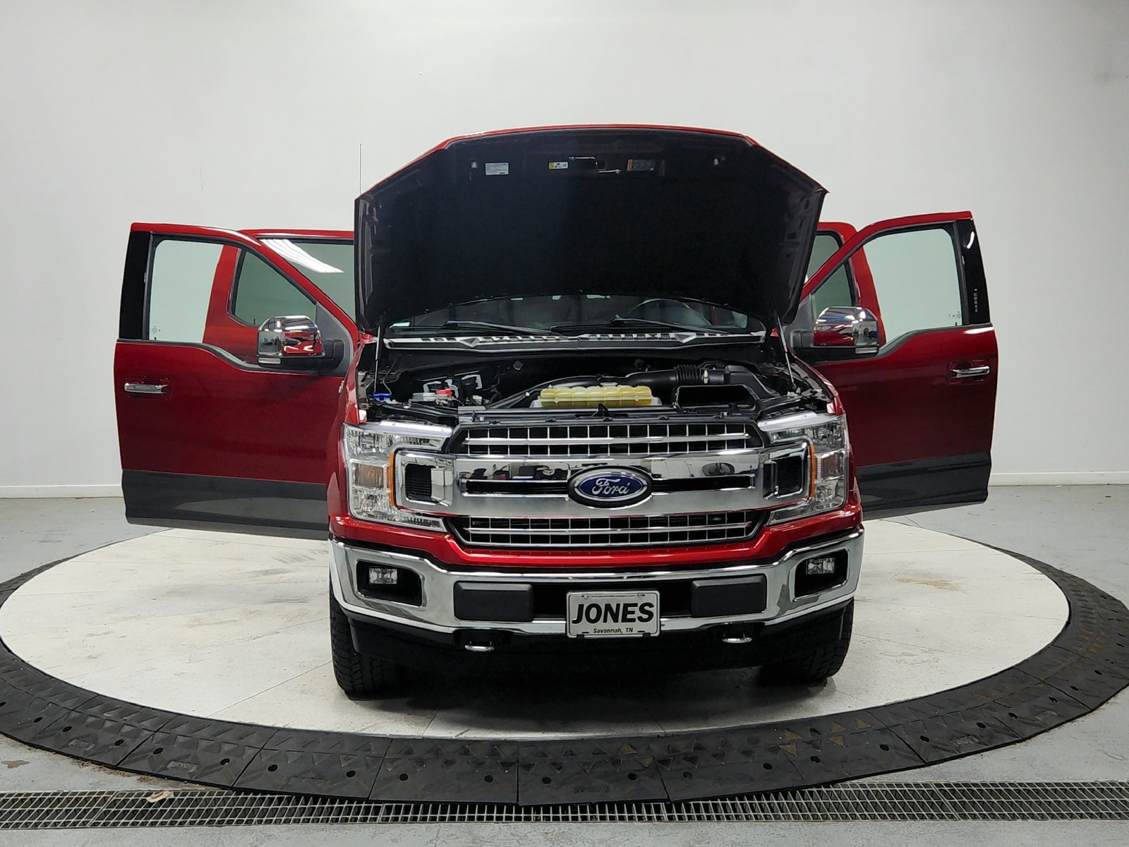 Used 2020 Red Ford XLT image 11
