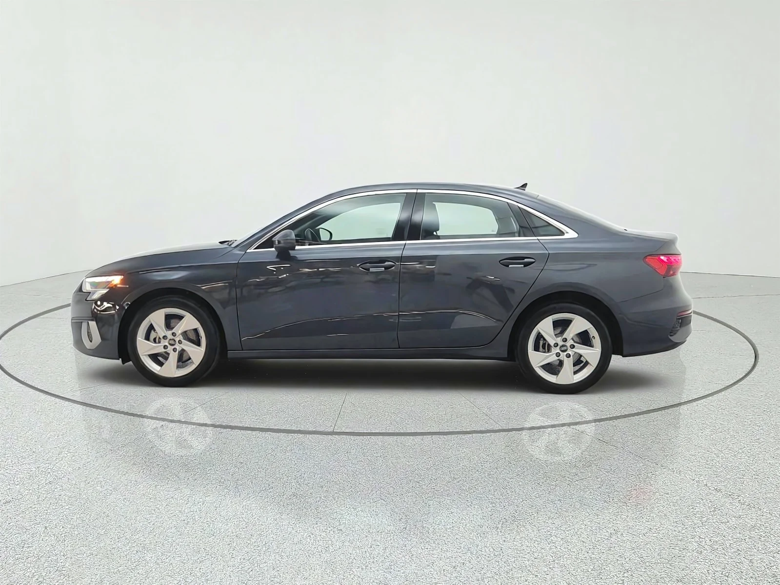 Used 2023 Manhattan Gray Metallic Audi Premium image 8