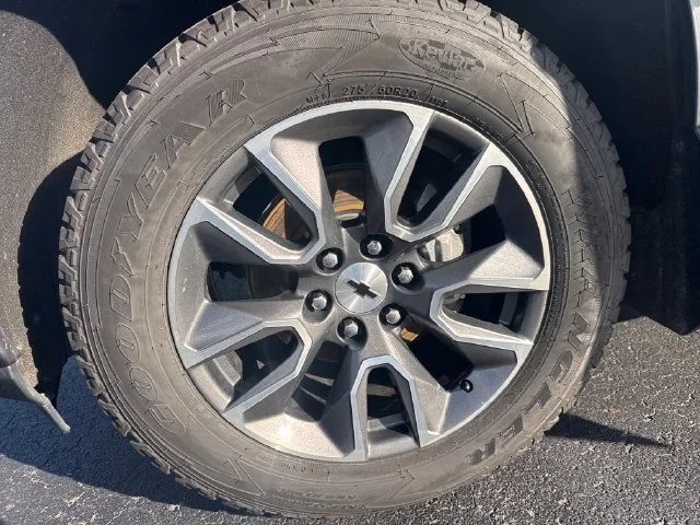 Used 2022 Gray Chevrolet RST image 31