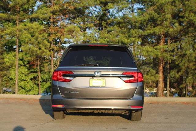 Used 2022 Modern Steel Metallic Honda EX-L image 16