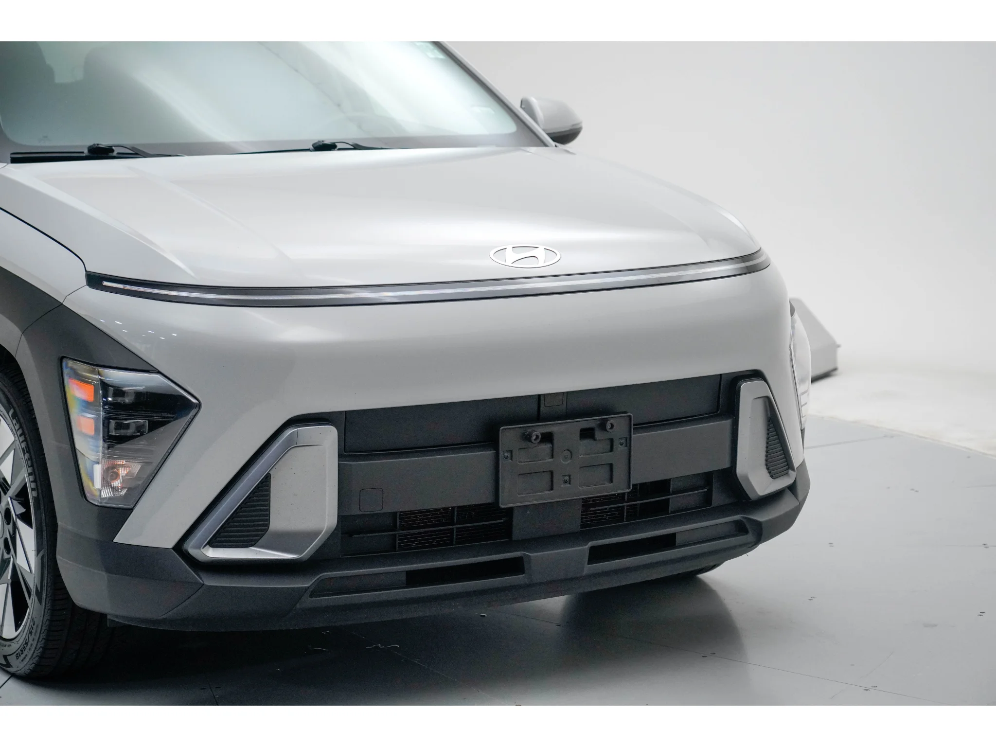 Used 2025 Cyber Gray Metallic Hyundai SEL image 26