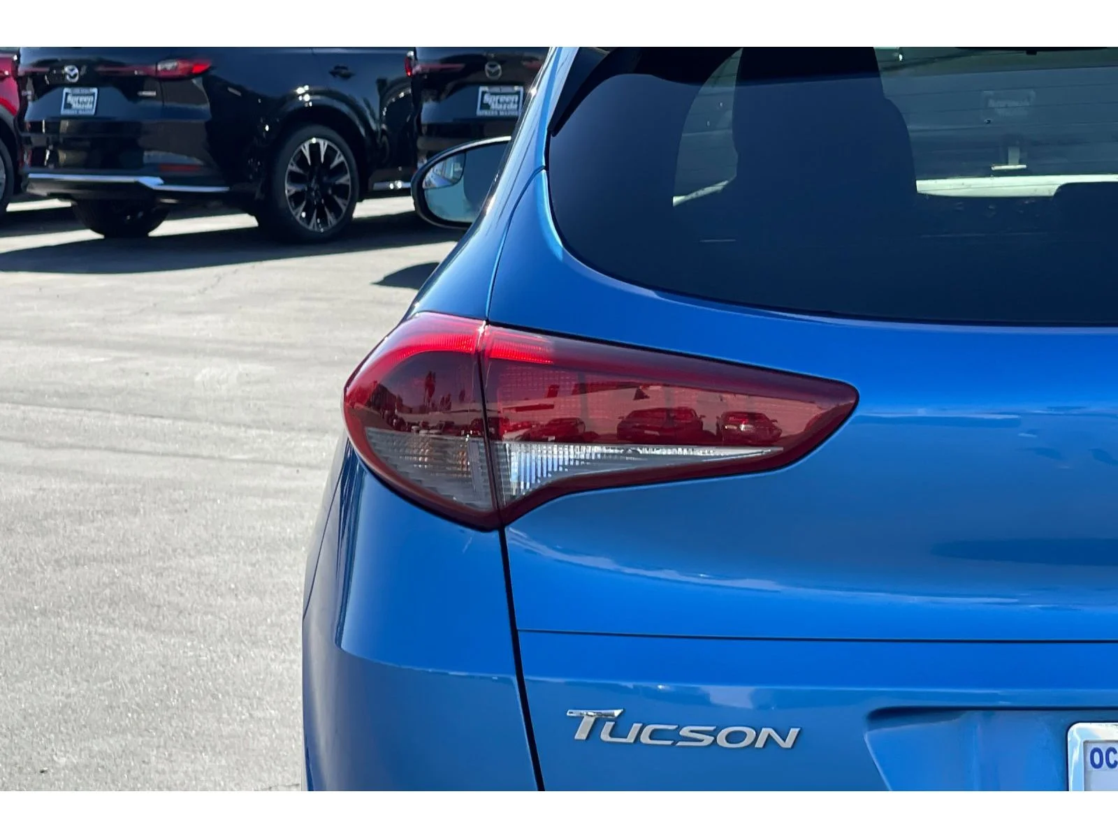 Used 2016 Caribbean Blue Hyundai SE image 15
