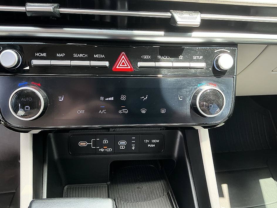 Used 2025 Serenity White Pearl Hyundai SEL Convenience image 19