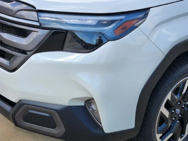 New 2026 CRYSTAL WHITE PEARL Subaru Limited Hybrid image 7