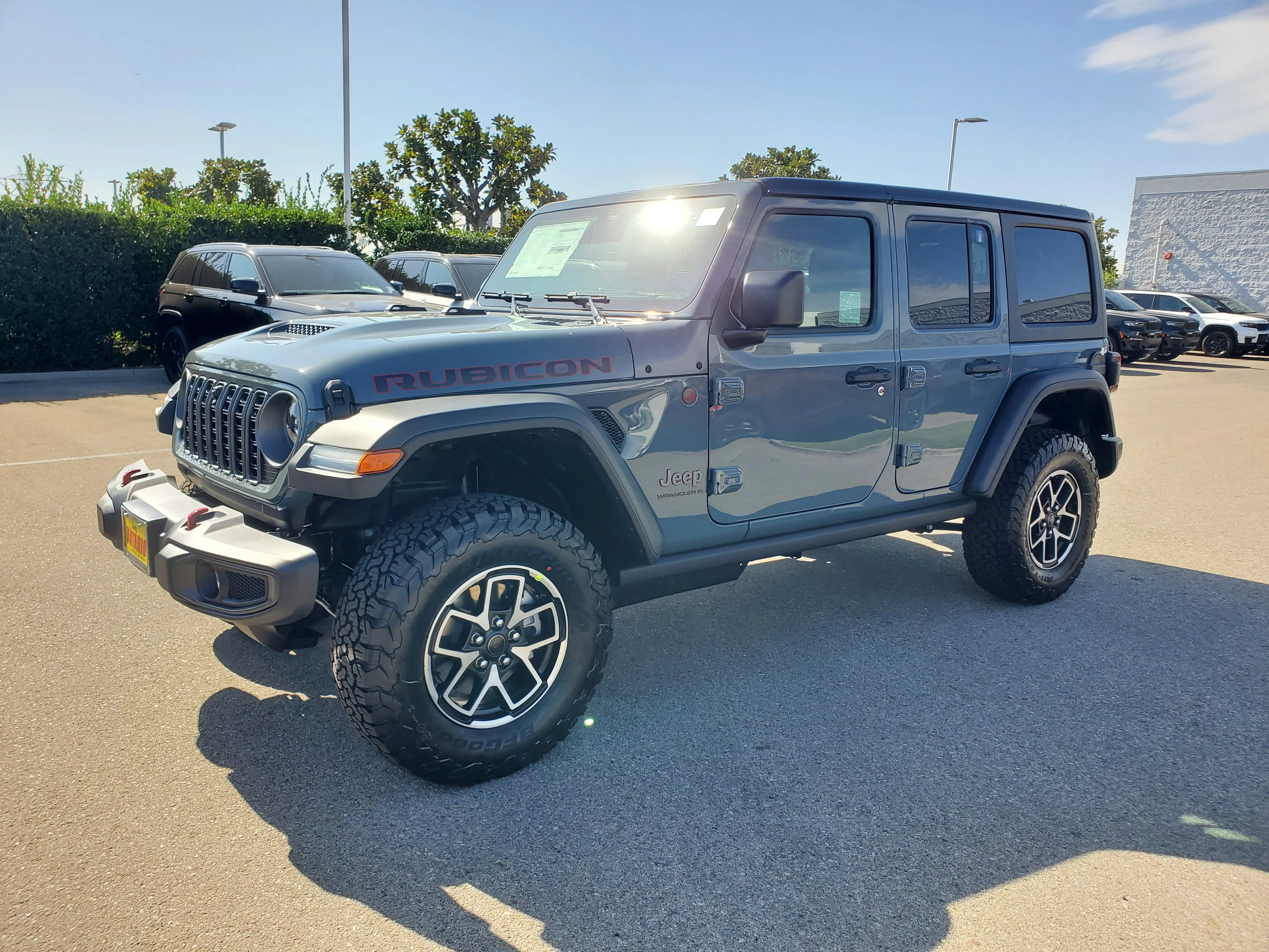 New 2026 Anvil Clear-Coat Exterior Paint Jeep Rubicon image 8